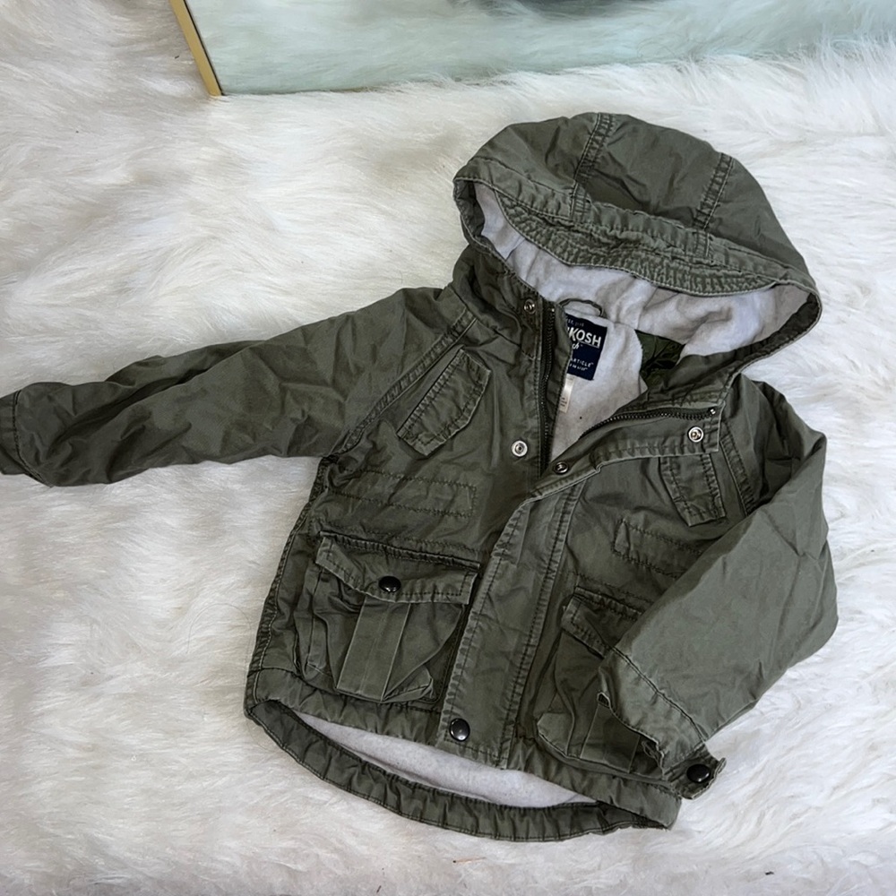 Adorable Like New Toddler coat 🧥 2T
